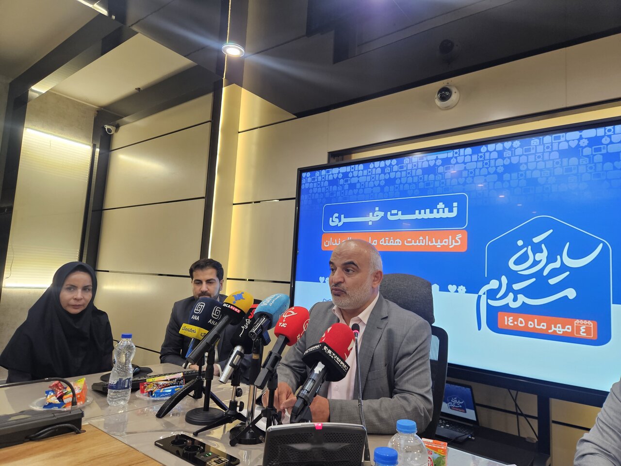 سکونت ۱.۳ میلیون سالمند در تهران/ زنگ «خرد و تجربه» وارد مدارس می‌شود