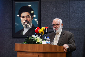 سید مرتضی بختیاری، رییس کمیته امداد امام خمینی (ره) در مراسم گرامیداشت هفته دفاع مقدس