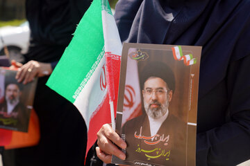 آئین روز ملی پرچم جمهوری اسلامی ایران - دانشگاه محقق اردبیلی