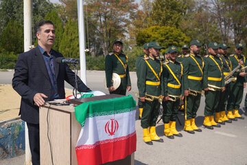 سخنرانی محمد حسن‌زاده رئیس دانشگاه محقق اردبیلی در آئین روز ملی پرچم جمهوری اسلامی ایران در دانشگاه محقق اردبیلی