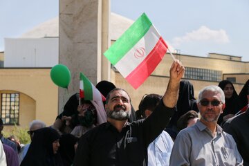 آیین اهتزاز پرچم جمهوری اسلامی ایران در دانشگاه بوعلی سینا -همدان