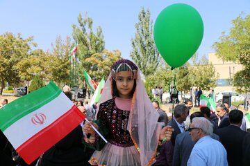 آیین اهتزاز پرچم جمهوری اسلامی ایران در دانشگاه بوعلی سینا -همدان