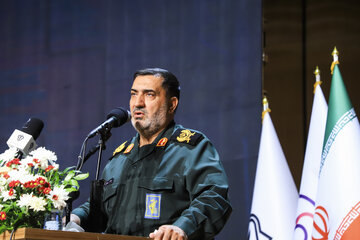 سخنرانی سردار محمدعلی نظری ، فرمانده سپاه ثارالله استان در  سومین همایش ملی «رویش امید» - کرمان