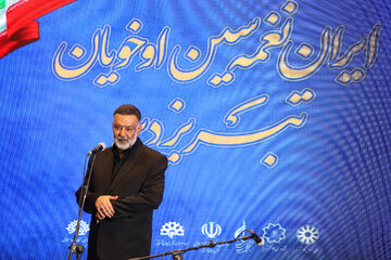 سخنرانی ، حسین ندا امینی‌آذر، پدر شهید ندا امینی‌آذر در افتتاحیه ششمین جشنواره سراسری موسیقی موغام - تبریز
