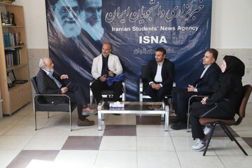 حضور محمدعلی‌ نادعلی‌زاده، مدیر عامل خبرگزاری ایسنا و مهران سنایی، مدیر اداره استان‌های خبرگزاری ایسنا در جهاد دانشگاهی زنجان