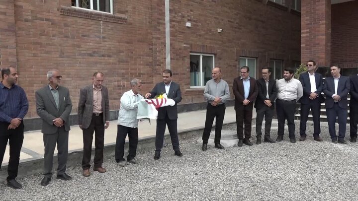 پرچم جمهوری اسلامی در آیین شروع سال تحصیلی دانشگاه فناوری‌های نوین آمل به اهتزاز درآمد