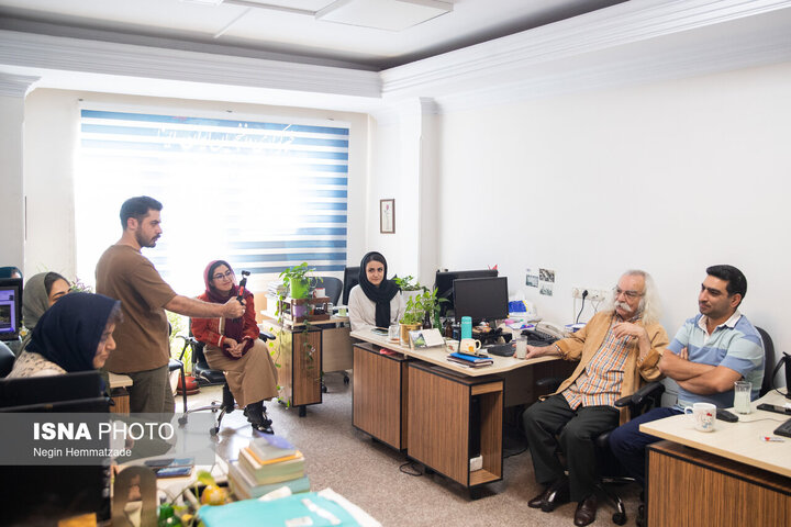 مردی که دنیا را با شعر می‌بیند