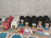 توزیع ۳۵ بسته حمایتی معیشتی و تحصیلی بین دانش‌آموزان خانواده‌های صغار و محجورین حوزه قضایی