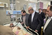 عیادت استاندار کرمانشاه از مجروحان حادثه واژگونی اتوبوس کرمانشاه - تهران