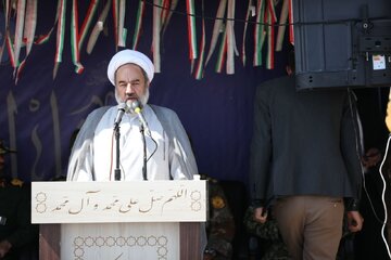 نماینده ولی فقیه در سیستان وبلوچستان:دشمن با دوقطبی‌سازی به‌دنبال تضعیف وحدت مردم است