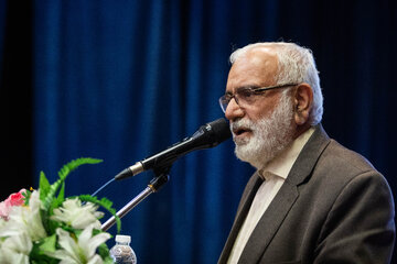 سخنرانی مرتضی بختیاری، رئیس کمیته امداد امام خمینی(ره) در همایش تجلیل از سالمندان