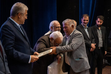 همایش تجلیل از سالمندان