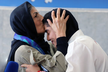 استقبال از مدال اوران کبدی در مسابقات قهرمانی آسیا-کرمانشاه