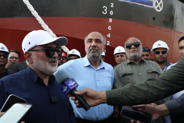 استاندار خوزستان: شناور ۸۰۰ تنی هوتن یک در اوج بحران و تحریم ساخته شد
