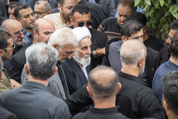 حضور«علی‌اکبر ناطق نوری»در مراسم تشییع و تدفین پیکر احمد ناطق نوری - نور