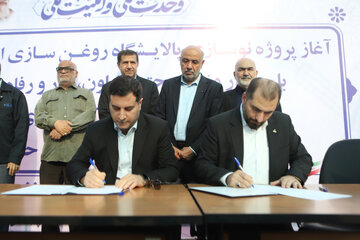 انعقاد چند قرارداد و همکاری در شرکت پالایشگاه ایرانول در سفر وزیر تعاون، کار و رفاه اجتماعی به خوزستان