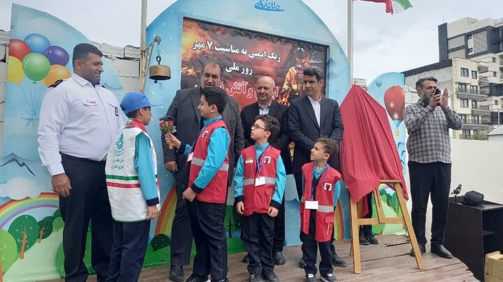 رونمایی شهرداری آمل از طرح همیار آتشنشان در مدارس برای نخستین بار در شمال کشور