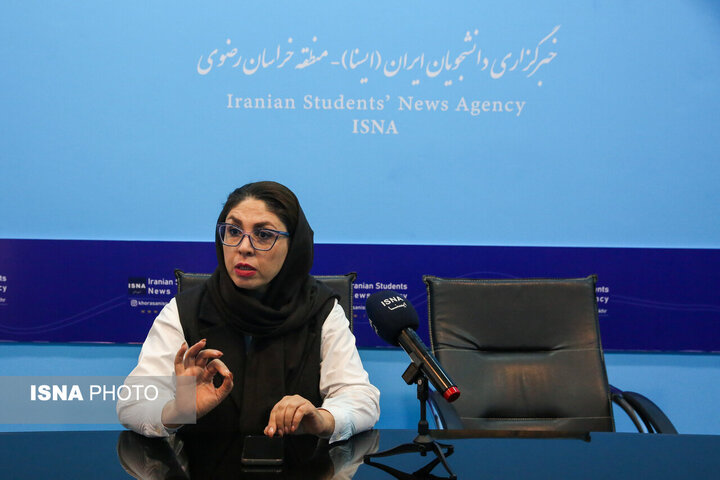چرا سهم اقتصادی زنان در جامعه کمتر از مردان است؟