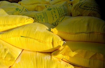 کشف بیش از ۱۹ تن آرد احتکاری در قم