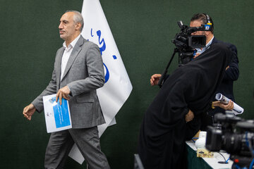 سید حمید پورمحمدی، رئیس سازمان برنامه وبودجه در جلسه علنی وبیناری مجلس - سه شنبه ۷ مهر