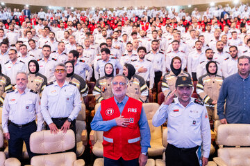 علیرضا زاکانی، شهردارتهران در مراسم بزرگداشت روز آتش نشان