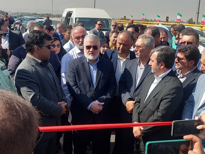 پل روگذر فیروزآباد پس از ۱۵ سال به بهره‌برداری رسید