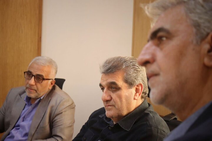 استاندار سمنان: بن‌بستی در حل مشکلات تولیدکنندگان نمی‌پذیریم