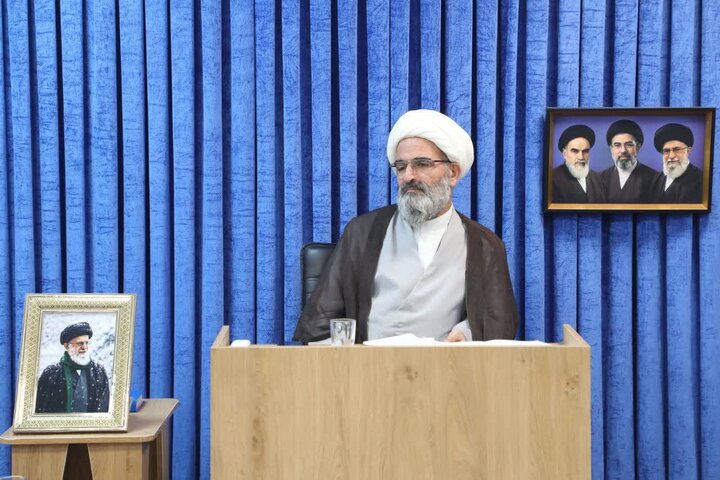 تأکید امام جمعه سمنان بر ضرورت شناسایی نیازمندان ناشناس
