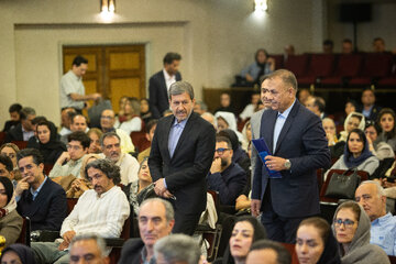 مهدی‌ جمالی‌نژاد،‌ استاندار اصفهان 