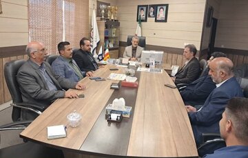 رئیس اتاق اصناف مرکز فارس: راه‌اندازی شهرک صنعتی مبلمان و درودگران شیراز پیگیری می‌شود