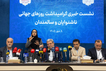 سیدجواد حسینی، رئیس سازمان بهزیستی کشور در نشست خبری گرامیداشت روزهای جهانی ناشنوایان و سالمندان