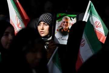 آیین گرامیداشت شهدا و جانبازان جنگ ۱۲ روزه و جنگ رمضان