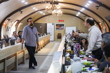 محمود علیگو، معاون فرهنگی جهاددانشگاهی و مهدی نعیمیان، رییس دانشجویان خراسان رضوی در ششمین نشست منطقه‌ای معاونت فرهنگی جهاد دانشگاهی - مشهد