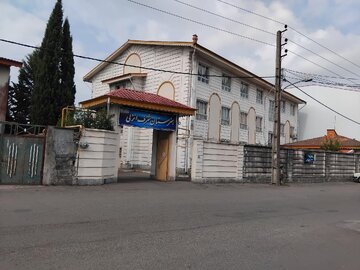 از قدیمی‌ترین مدرسه بندرانزلی تا بازسازی فضاهای آموزشی آسیب‌دیده در جنگ رمضان