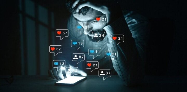 چرا با وجود این‌همه ارتباط آنلاین، باز هم تنهاییم؟