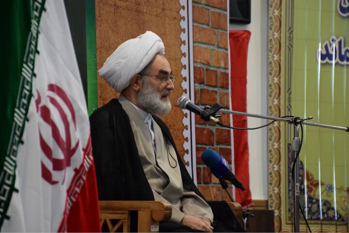 امام جمعه رشت: تامین امنیت پایدار در جامعه مرهون پیوند ناگسستنی ایمان و اقتدار است