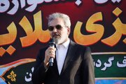 شانزدهمین جشنواره شیره‌پزی مانیزان برگزار شد