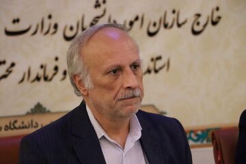 رئیس دانشگاه سمنان: باید با پیگیری و اقدام به‌موقع زمینه بازگشت دانشجویان خارجی فراهم شود