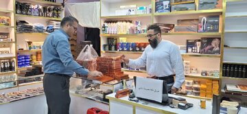 کشف محموله رنگ موی تاریخ‌ مصرف‌ گذشته در همدان