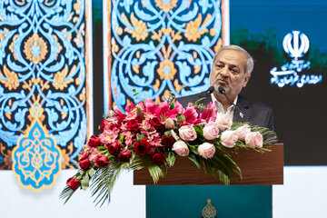 علیرضا کاظمی، رئیس آموزش و پرورش در سی و سومین اجلاس سراسری نماز - حرم مطهر رضوی