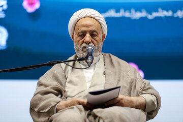 حجت الاسلام محسن قرائتی در سی و سومین اجلاس سراسری نماز - حرم مطهر رضوی