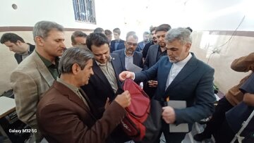خوشه‌سازی؛ راهکار توسعه صنعت کیف در روستای زاغه بهار