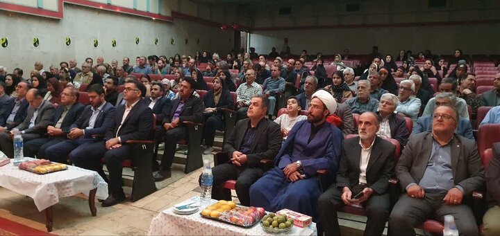 سیزدهمین جشنواره ملی گردوی تویسرکان برگزار شد