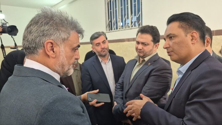 خوشهسازی؛ راهکار توسعه صنعت کیف در روستای زاغه بهار