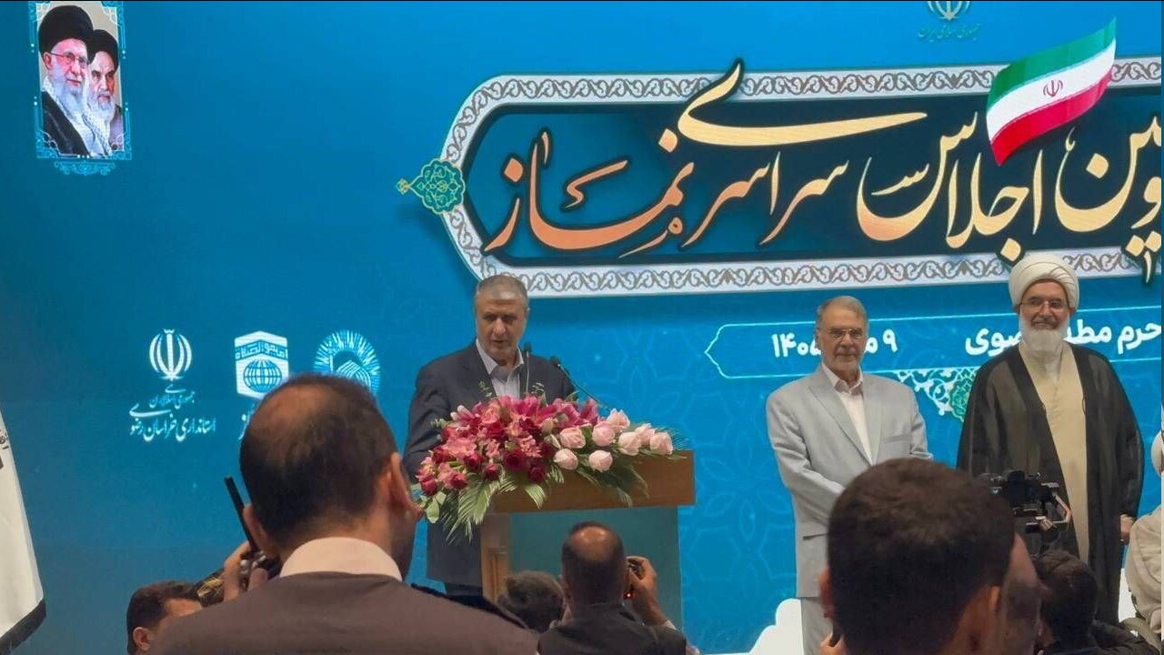 تأکید معاون رئیسجمهور بر ترویج قرآن در صنعت هستهای