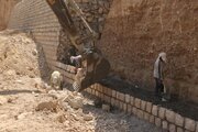 احداث دیوار حفاظتی برای رودخانه خشک شیراز پیش از بارش‌های پاییزی