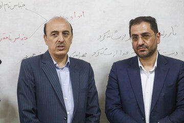 بازدید شهرام ملکی، معاون وزیر راه و شهرسازی از مدرسه شهید دکتر امیر عبداللهیان در بهارستان اصفهان