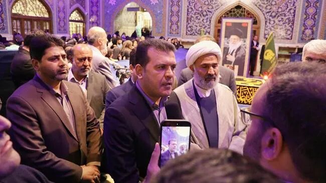 افشین در جوار بارگاه امام رضا(ع) مطرح کرد: «نخبگان» امانتداران آینده ایران