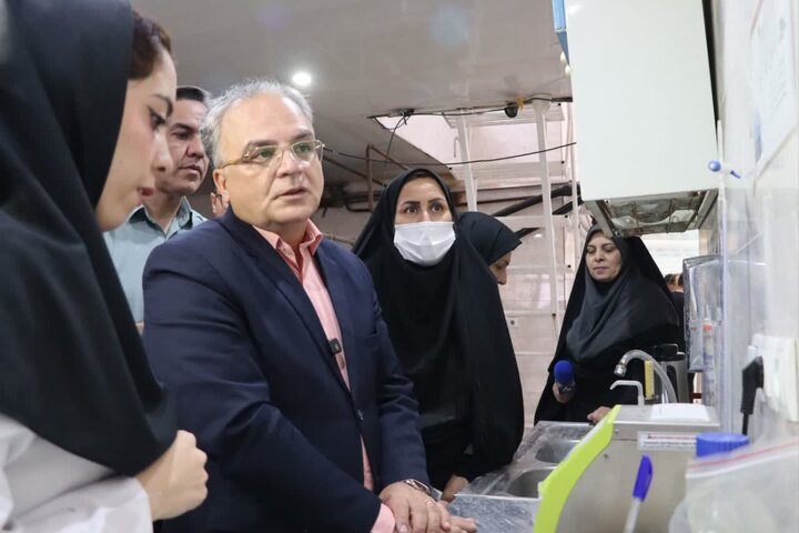 فرماندار خبر داد: تولید روزانه بیش از ۳۵ تن شیر در سمنان