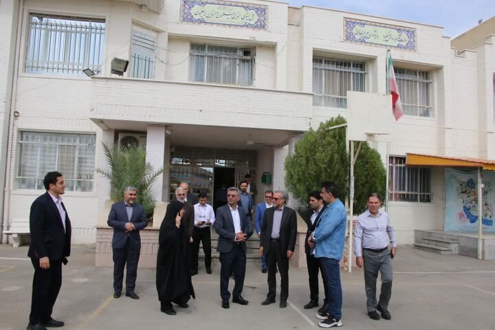 نماینده سمنان: سلامت و ایمنی دانش‌آموزان باید در اولویت برنامه‌های آموزش و پرورش قرار گیرد